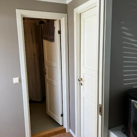 Daire Sentralt I Gratis Parkering *
