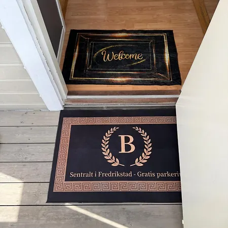 Διαμέρισμα Sentralt I Fredrikstad, Gratis Parkering Og Varmepumpe Med Ac *