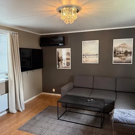 شقة Sentralt I Fredrikstad, Gratis Parkering Og Varmepumpe Med Ac *